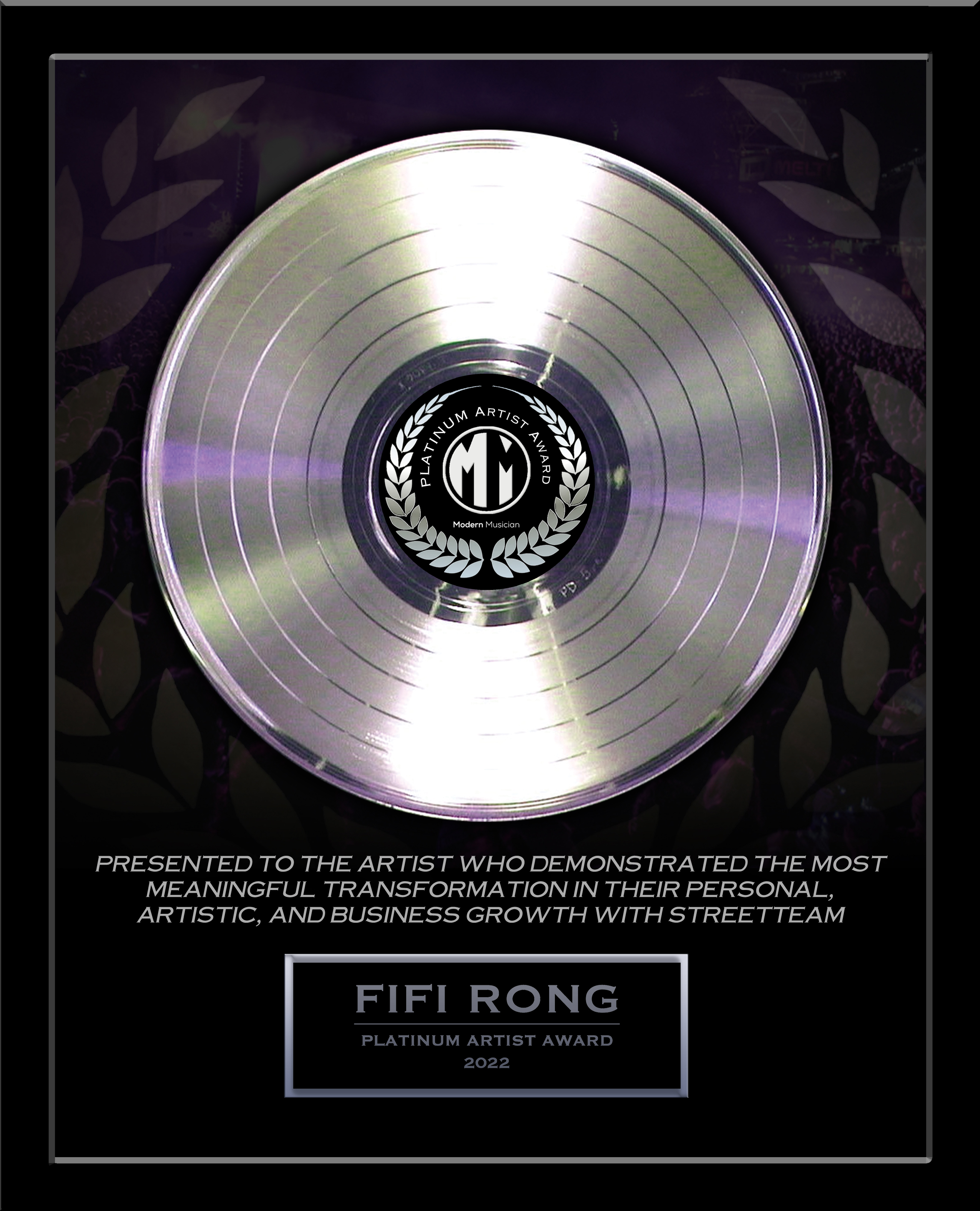 Fifi Rong receiving their Modern Musician award