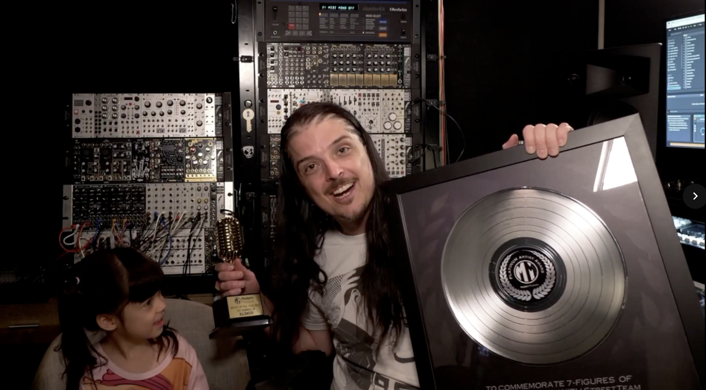 ill.Gates receiving their Modern Musician award
